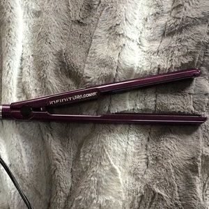 Infiniti Pro by Conair straightener.